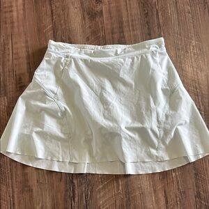 Athleta Girls game point Skort in very light mint size 14